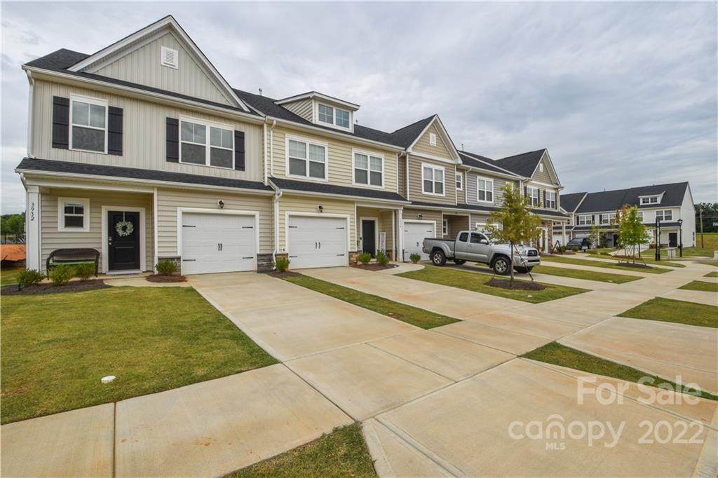 3932 Townes Boulevard - Photo 1