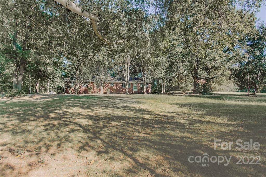 1414 Lower Dallas Highway - Photo 1