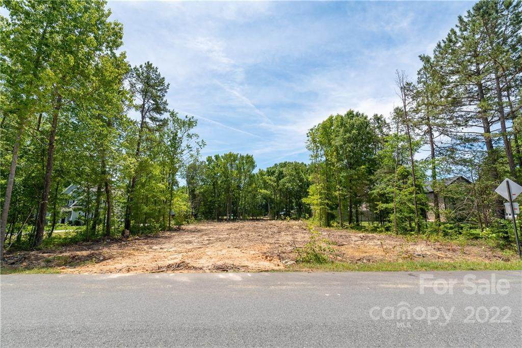 228 Picketts Circle - Photo 1