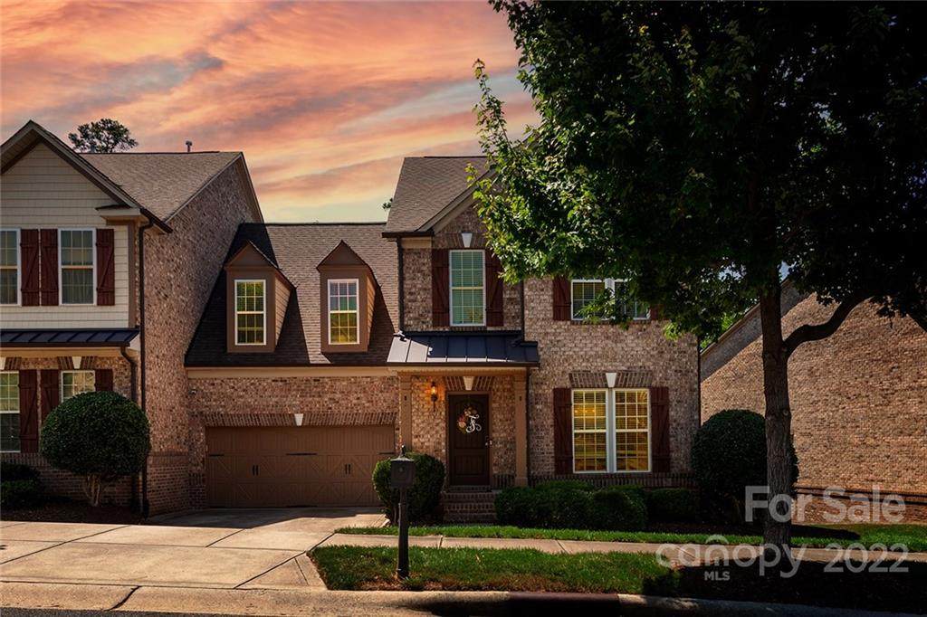 2254 Donnington Lane - Photo 1