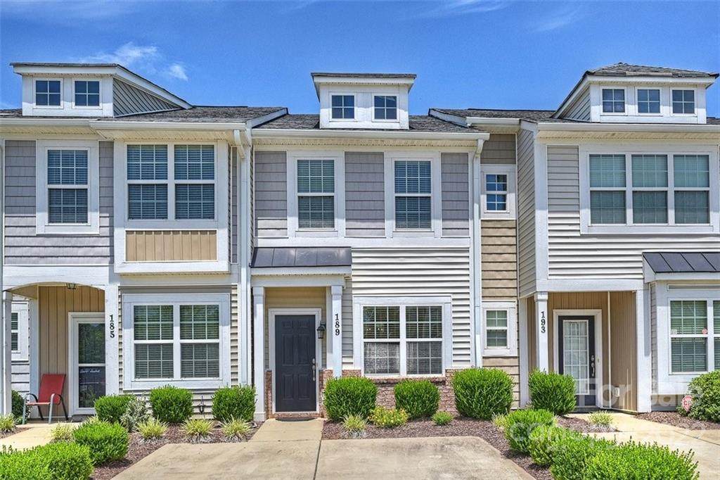 189 Halton Crossing Drive - Photo 1