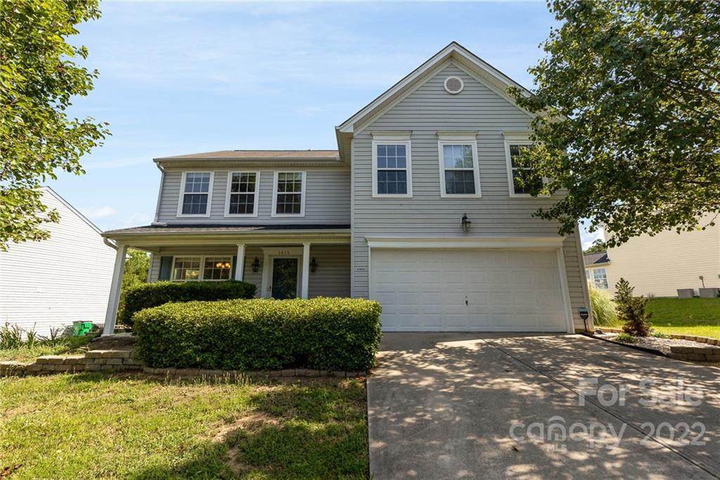 1015 Sparrow Valley Way - Photo 1