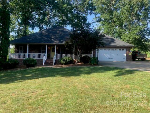 310 Wellington Drive - Photo 1
