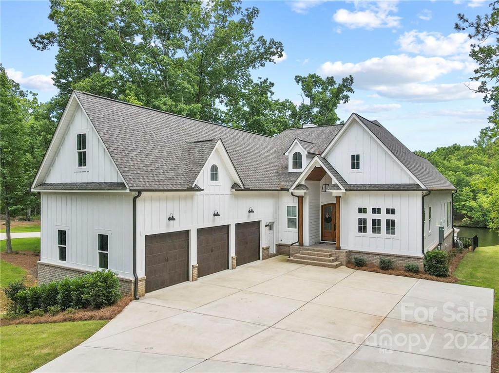 205 Water Oak Way - Photo 1