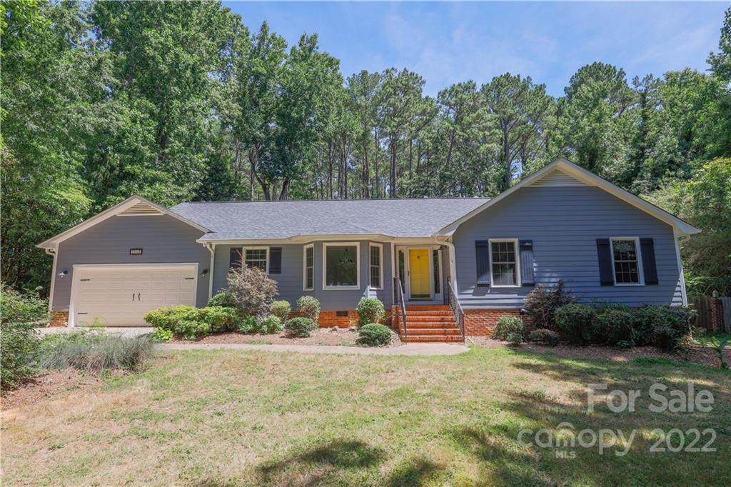 13923 Maple Hollow Lane - Photo 1