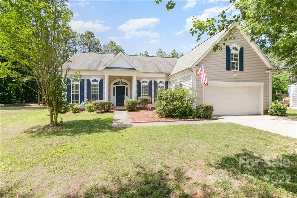 1012 Kerry Greens Drive - Photo 1