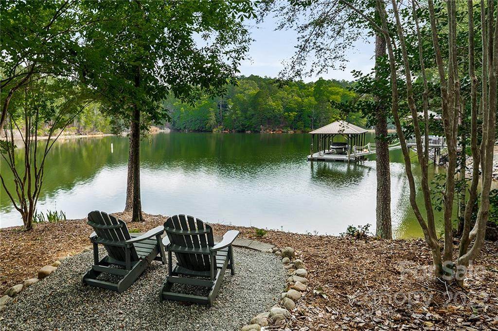 188 Maple View Drive - Photo 1