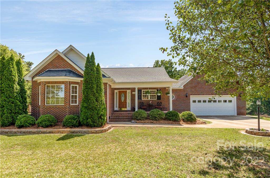 8215 Providence Road - Photo 1