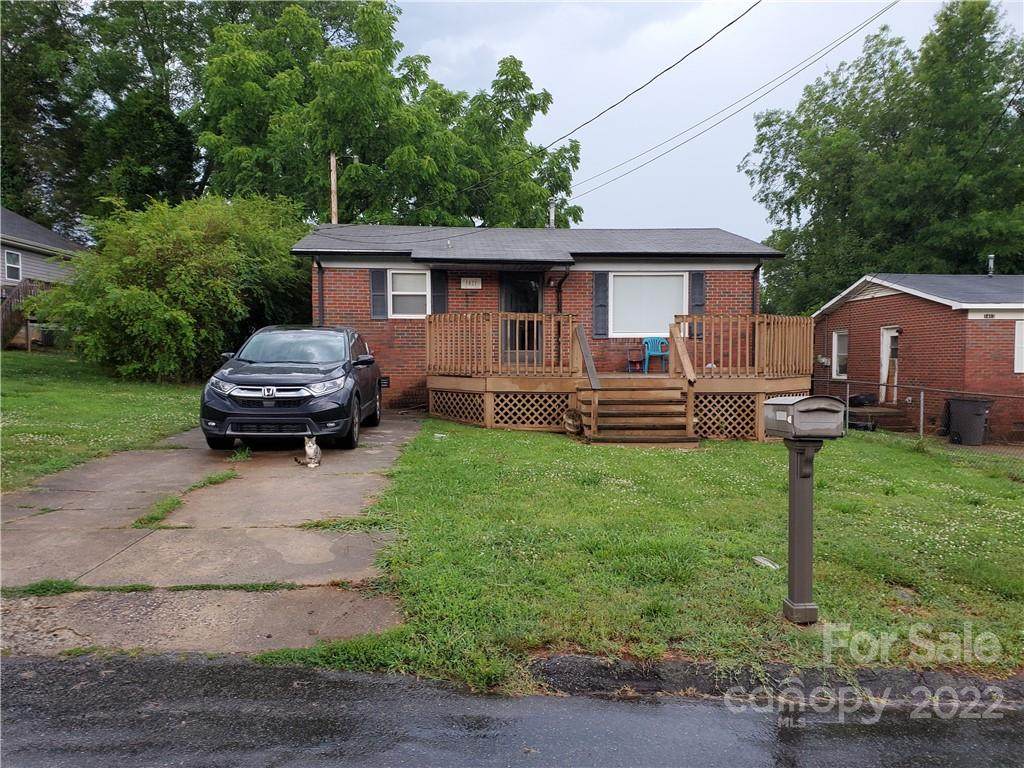 1411 Huggins Street - Photo 1