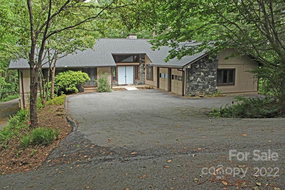 207 Kingfisher Road - Photo 1
