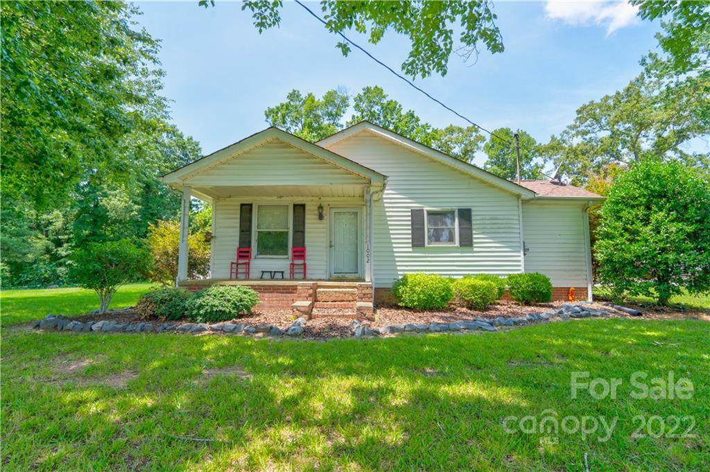 1002 Dallas Bessemer City Highway - Photo 1