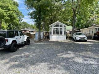 110 Twin Bluff Trail - Photo 1