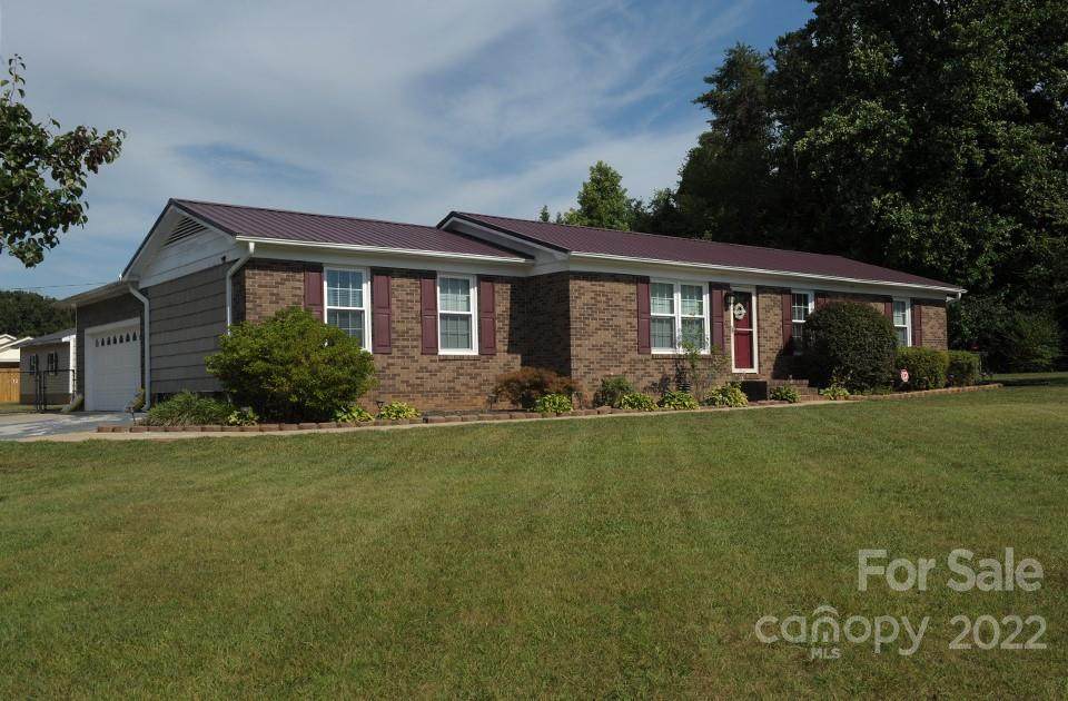 1565 Providence Church Road - Photo 1