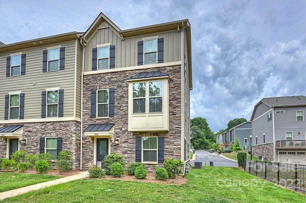 3003 Salix Bend Drive - Photo 1