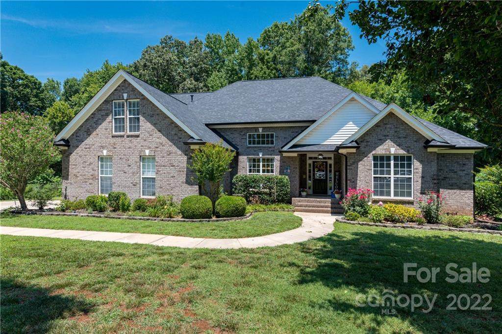 5310 Wolcott Court - Photo 1