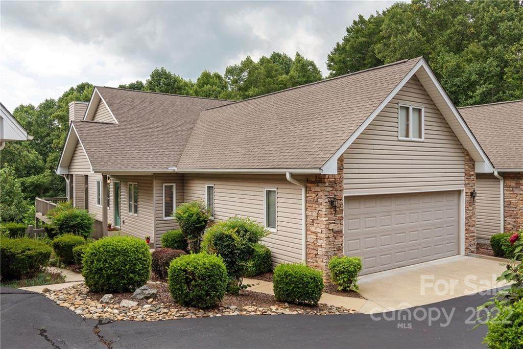 2206 Cumming Woods Lane - Photo 1