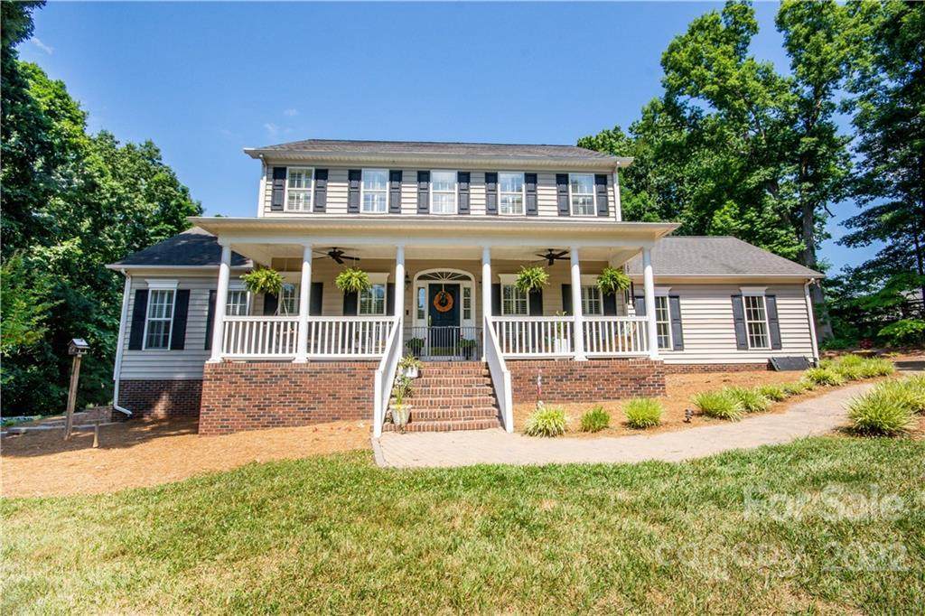 112 Stockbridge Lane - Photo 1