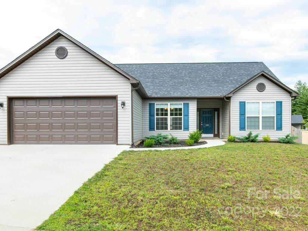 129 Water Leaf Drive - Photo 1
