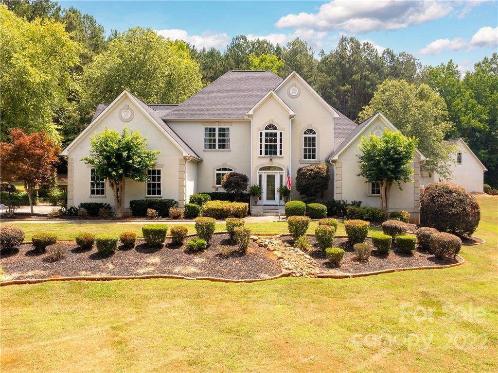 347 Benford Drive - Photo 1