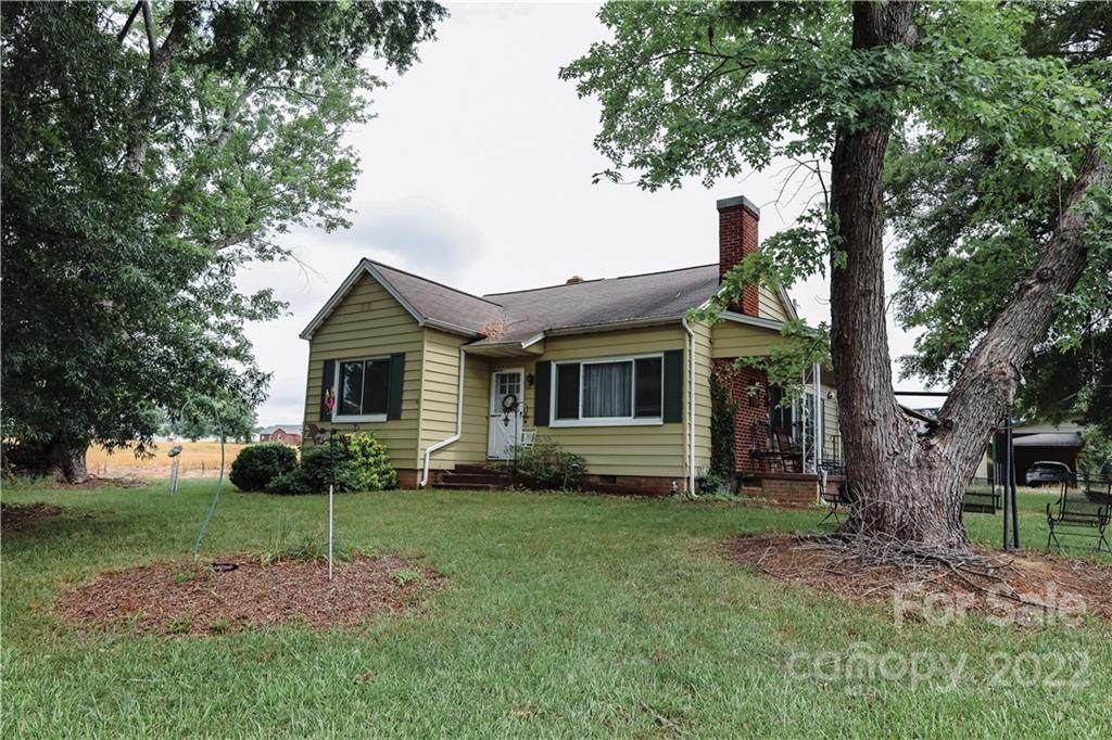3532 Artee Road - Photo 1
