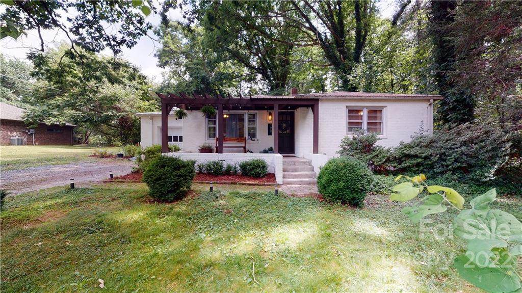 1901 Pisgah Drive - Photo 1