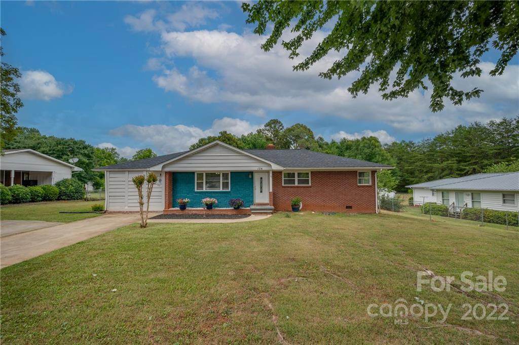 124 Crestview Street - Photo 1