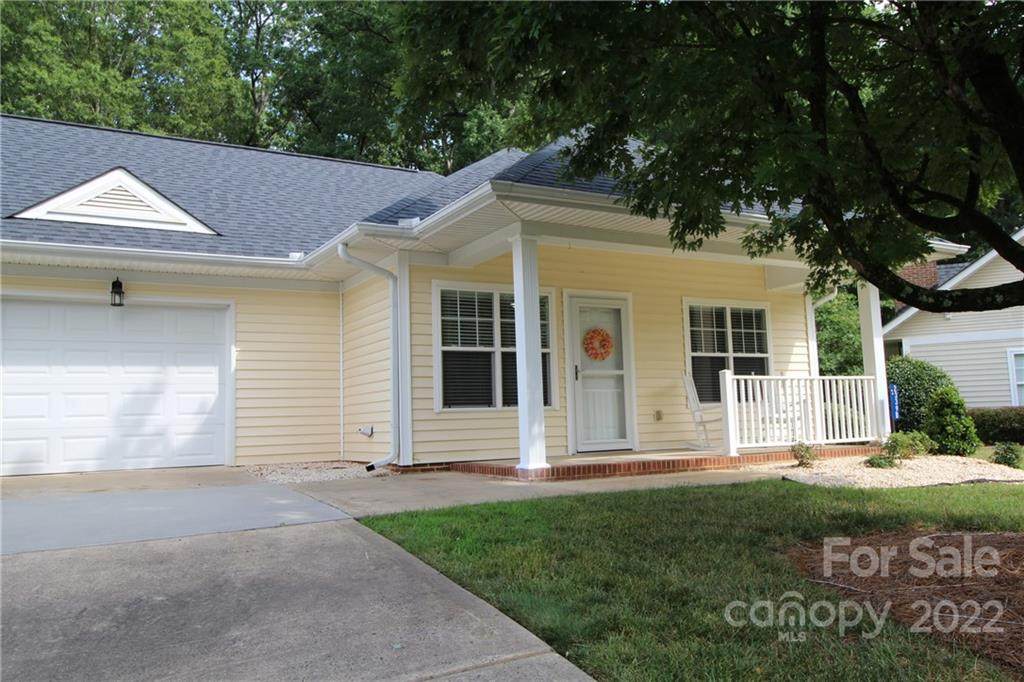 2339 Granville Place - Photo 1
