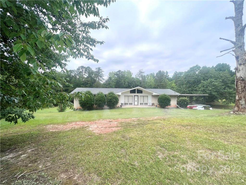901 Honeywood Lane - Photo 1