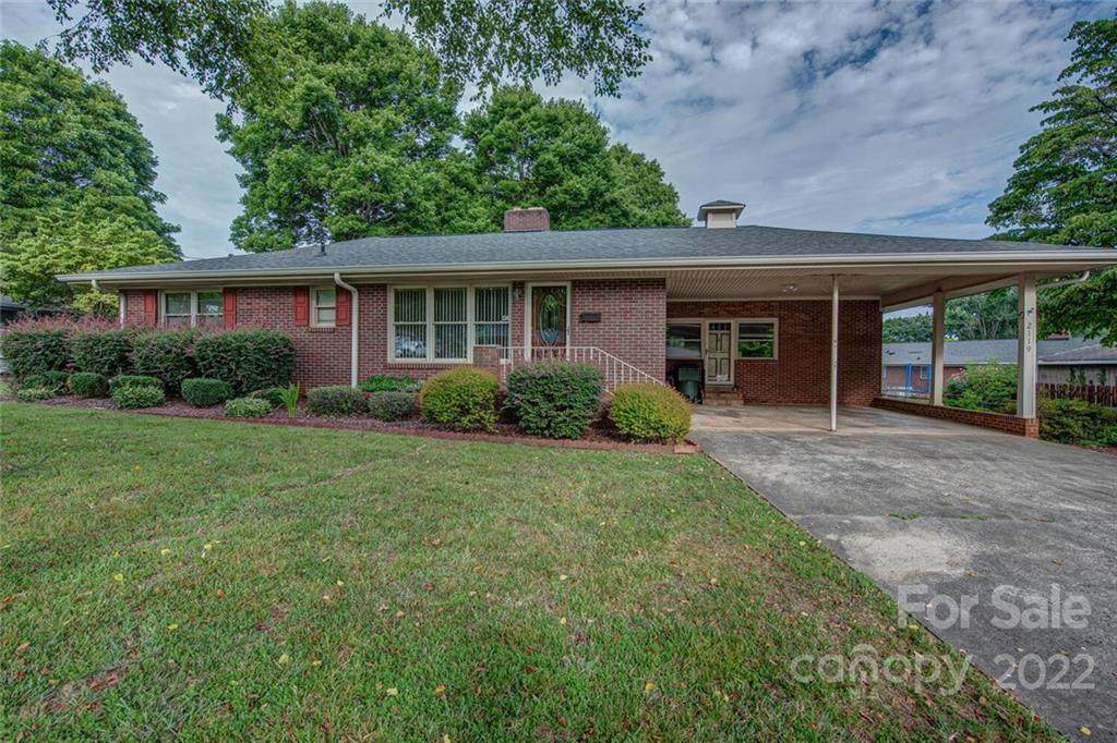 2119 Pamela Street - Photo 1