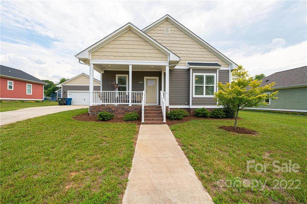 1080 33rd Ave Loop - Photo 1