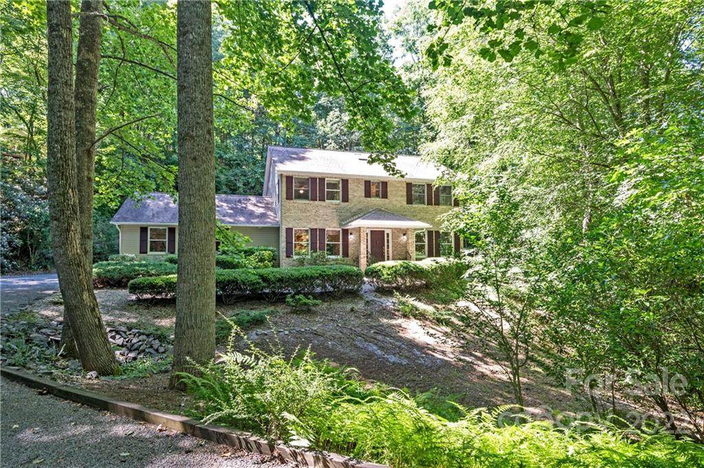 462 Timberlane Drive - Photo 1