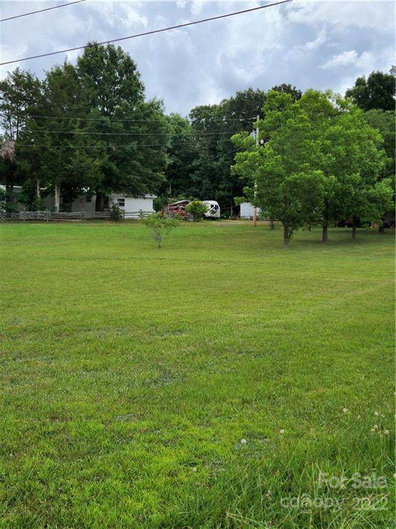 20606 Union Grove Road - Photo 1