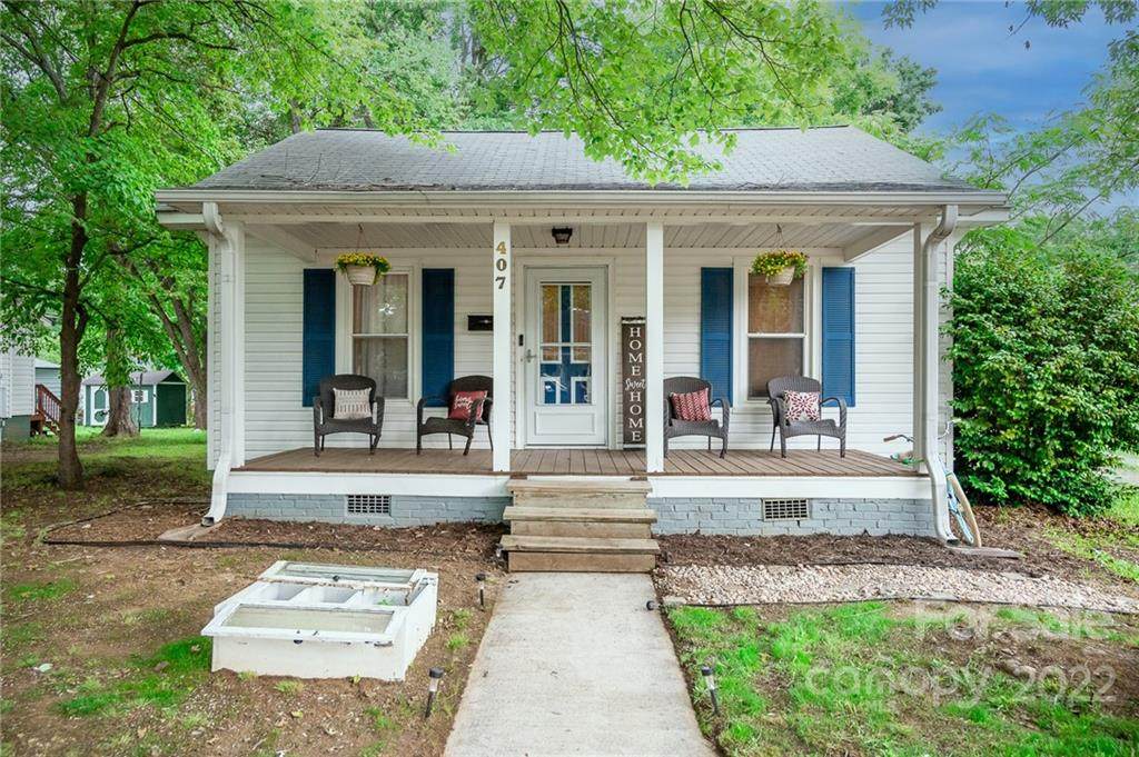 407 11th Street - Photo 1