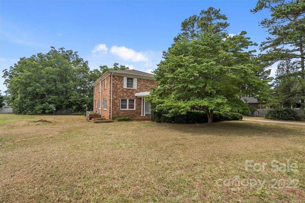 931 Museum Road - Photo 1