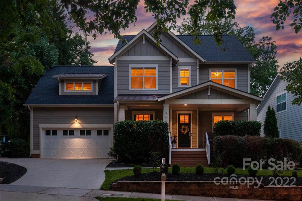 818 Sardis Lane - Photo 1