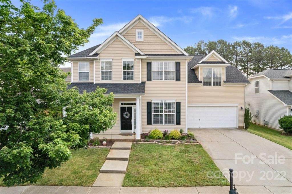 8207 Cottsbrooke Drive - Photo 1