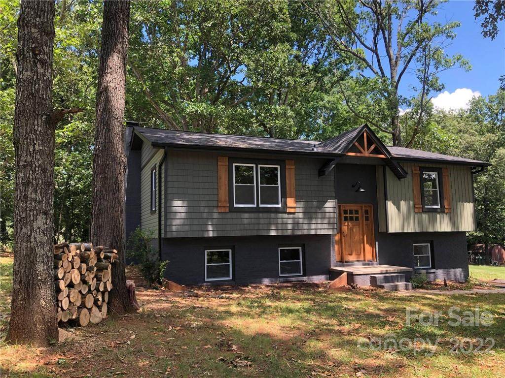 4634 Kings Court - Photo 1