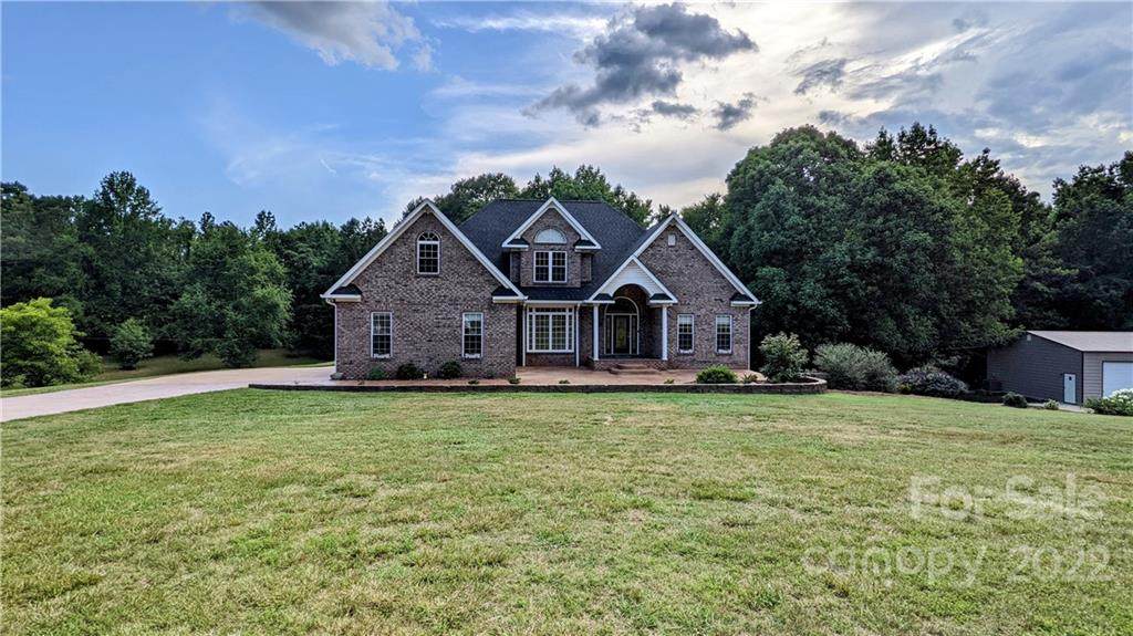 323 Ferguson Ridge Road - Photo 1