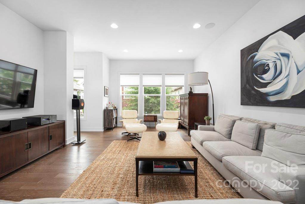 1207 36th Street - Photo 1