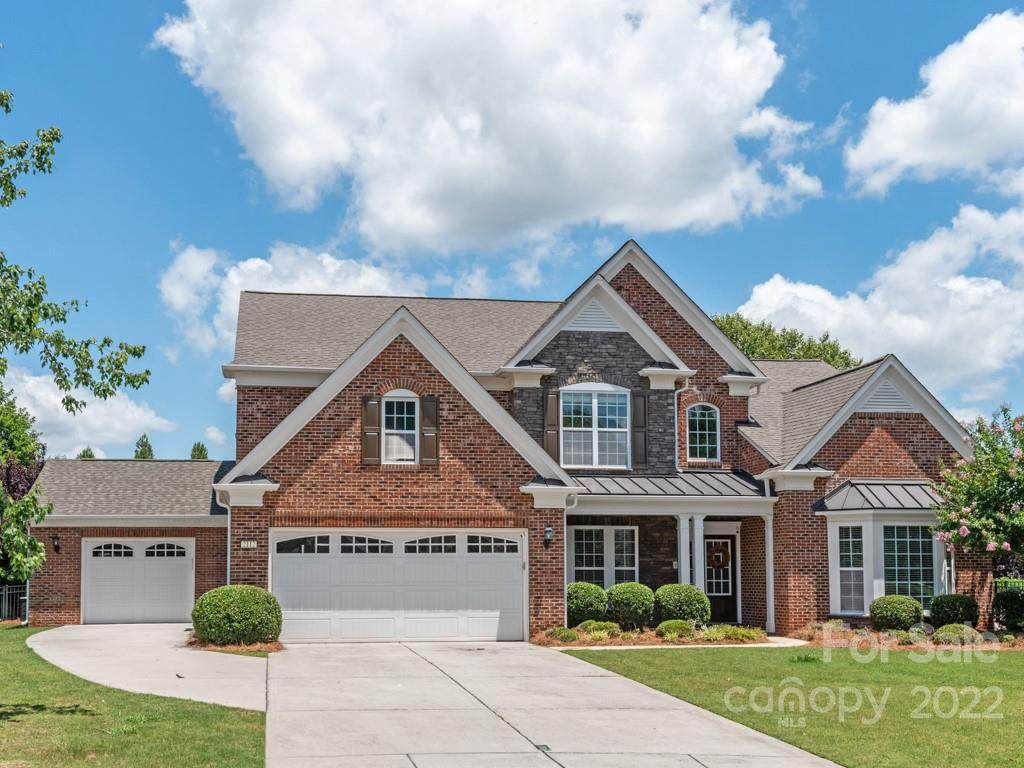 2112 Monarda Way - Photo 1