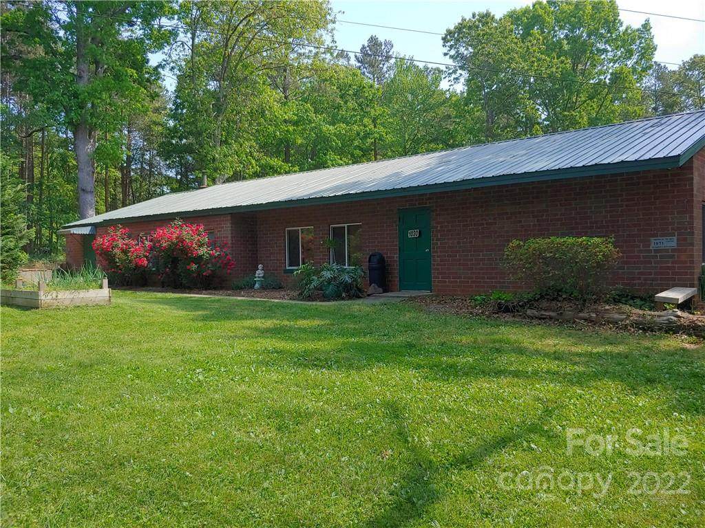 1030 27TH Street - Photo 1