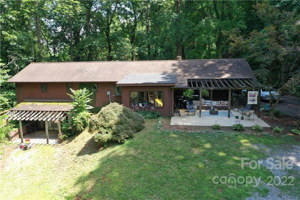 1218 Spooky Hollow Road - Photo 1
