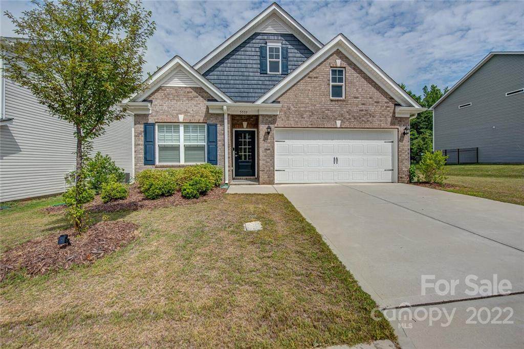 5533 Begonia Street - Photo 1