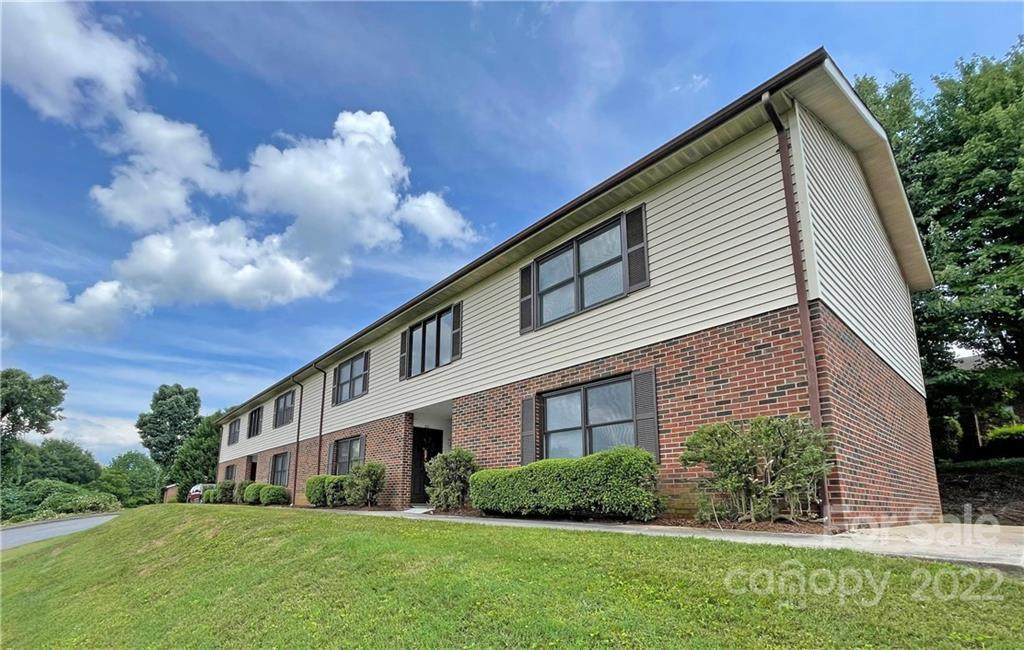 525 12th Street - Photo 1