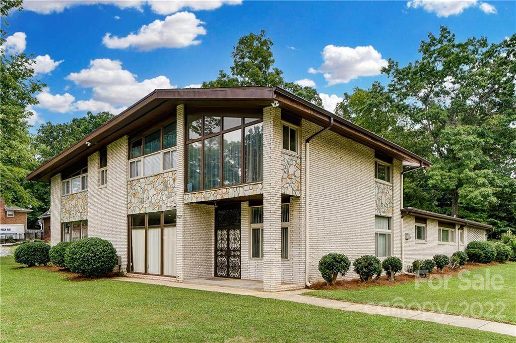 7727 Monroe Road - Photo 1