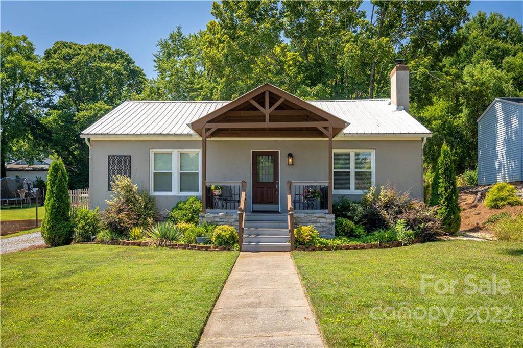 206 Bristol Street - Photo 1