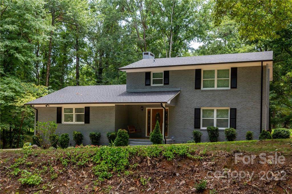 1833 Windsor Drive - Photo 1