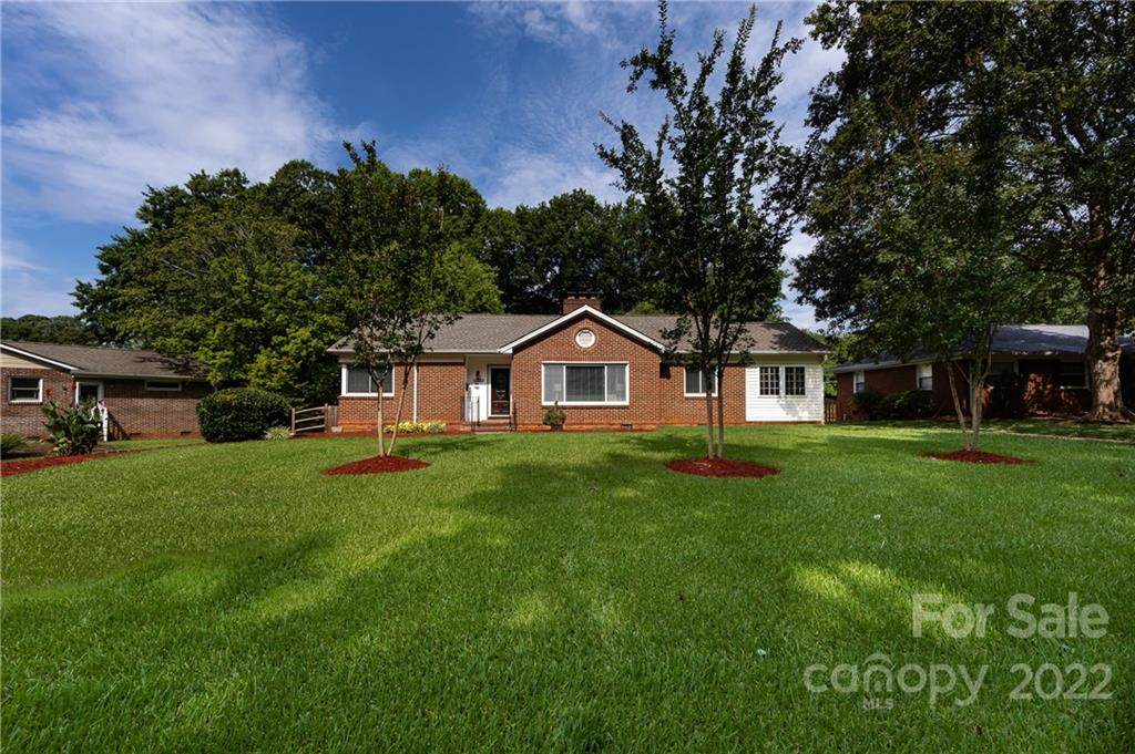 4448 Halstead Drive - Photo 1