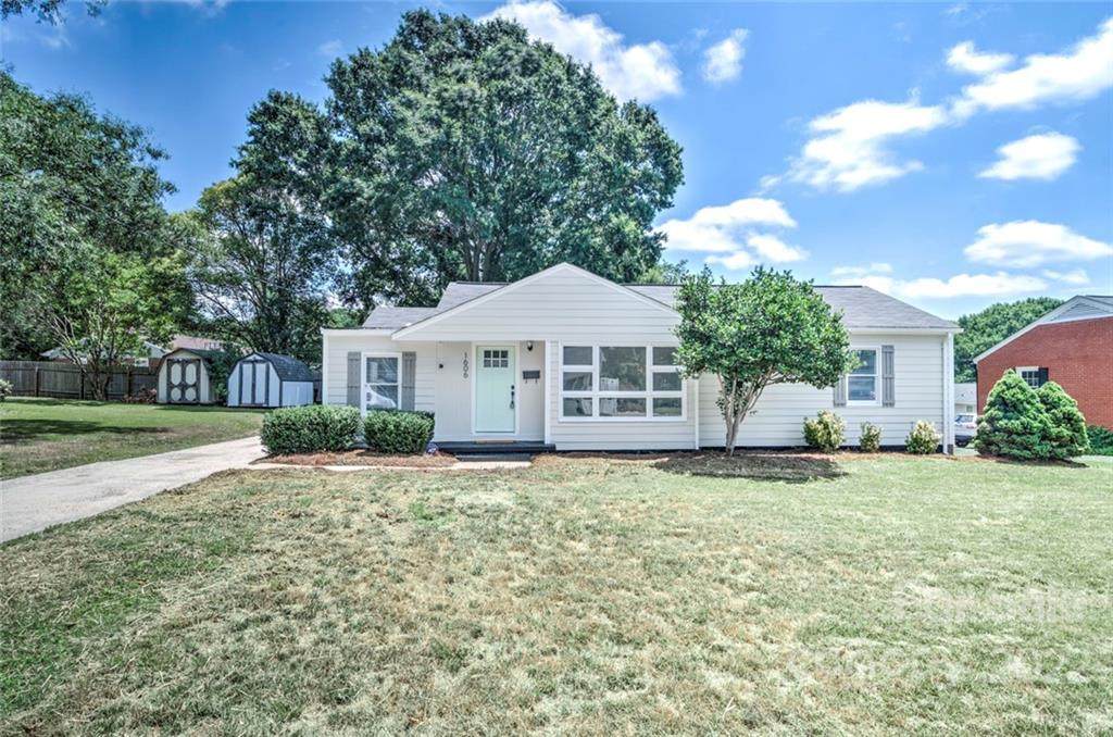 1606 Belmar Drive - Photo 1