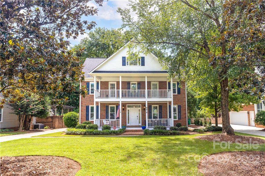 6919 Foxglove Drive - Photo 1